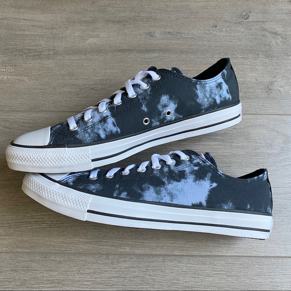 NWT Converse Chuck Taylor All Star Low - Picture 6 of 7